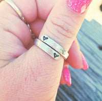 Custom heart hammered wrap ring - Hypoallergenic - Custom Hand stamped ring - Mother's Ring - Engagement gift - Wife Birthday - Best friend