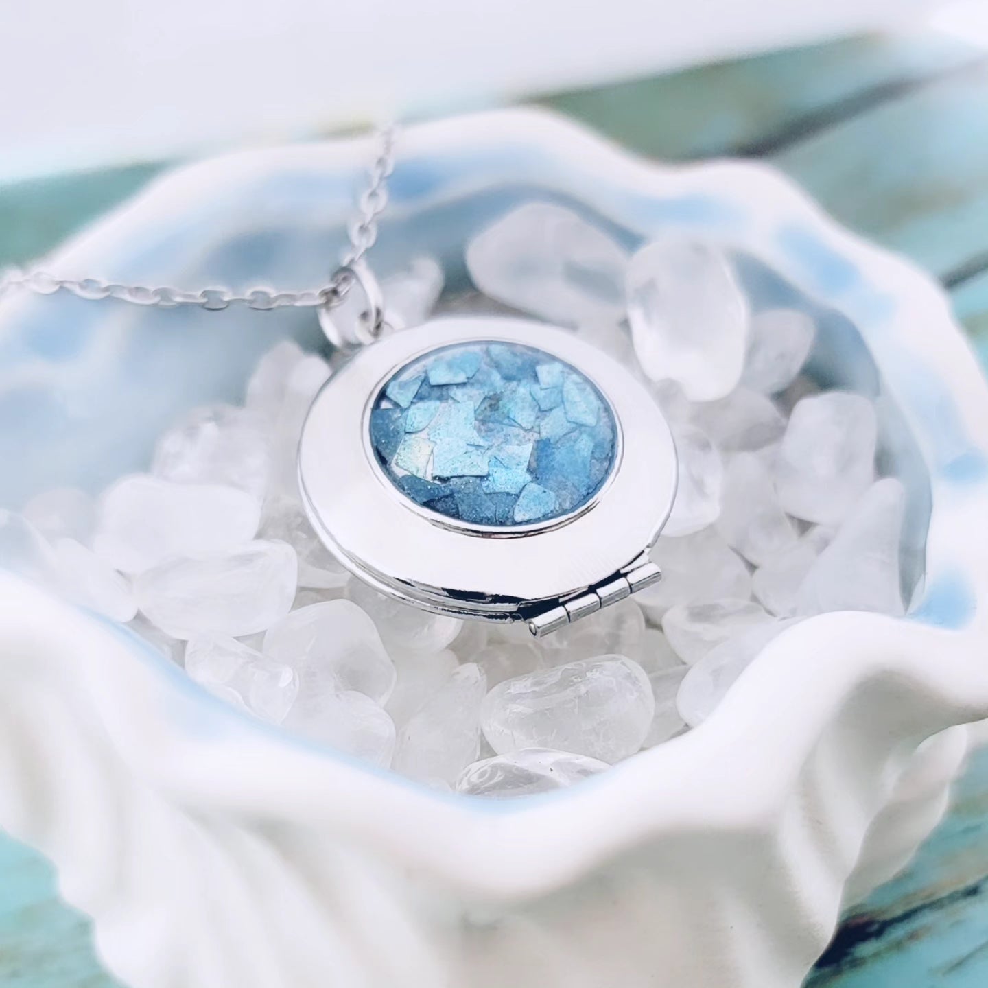 Pet locket necklace online