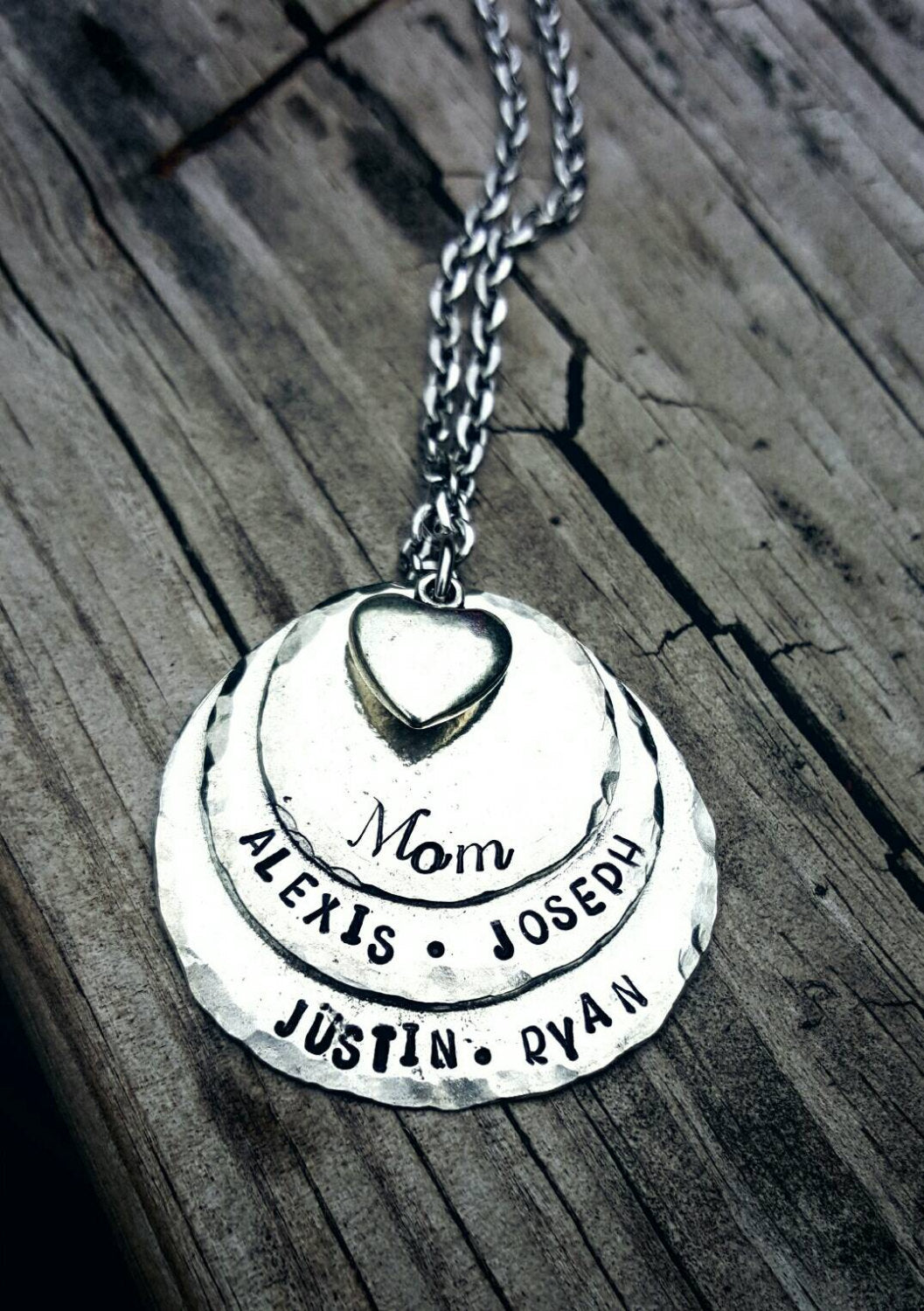 Mommy Necklace / 1 2 3 4 5 6 Name birthstone Gift / Mommy jewelry /  engraved necklace / Child's name necklace / Personalized necklace