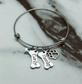 Pet Lover Bracelet - Pet Memorial - Custom Made Hand Stamped Dog Bracelet - Paw print Jewelry - Breeder Gift - Dog Groomer Gift
