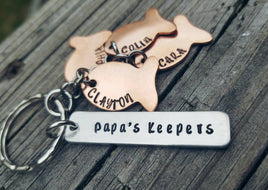 Papa's Keepers Fishing Keychain - Customize - Personalized - Kids names - Father's Day - Grandpa - Dad