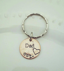 Dad Penny Keychain - New Daddy Gift - Est Custom Year - Daddy to Be gift - Pregnancy Announcement Gift - Father's Day Gift - Dad Birthday