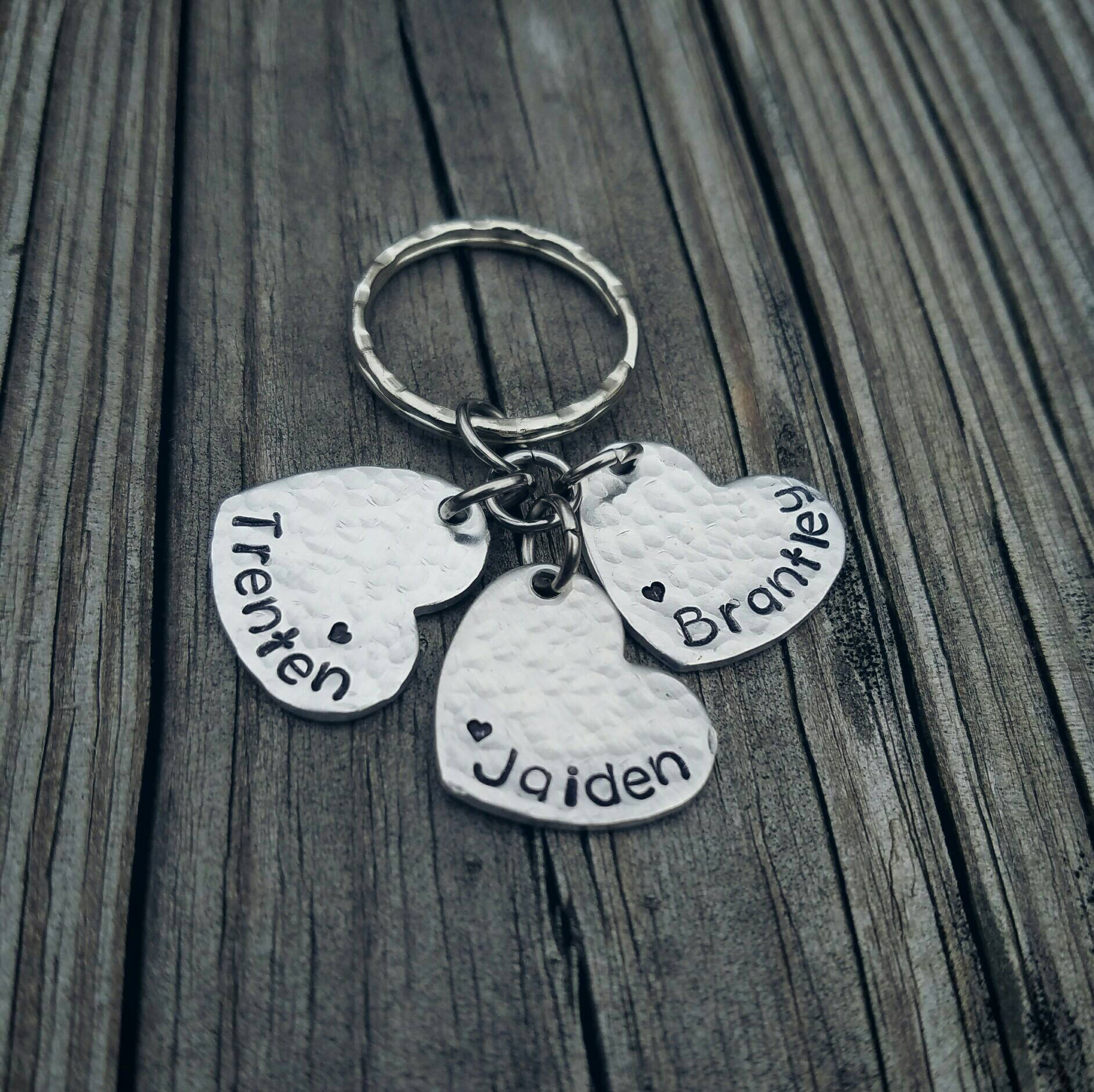 Personalized Name Keychain Mom Keychain Custom Hand Stamped Heart Keychain with children's names Aunt Godmother Mom Grandma